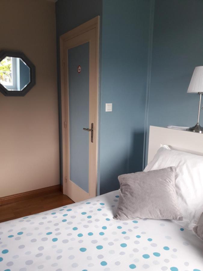 Chambre Dans Villa 高伊斯瑙 外观 照片