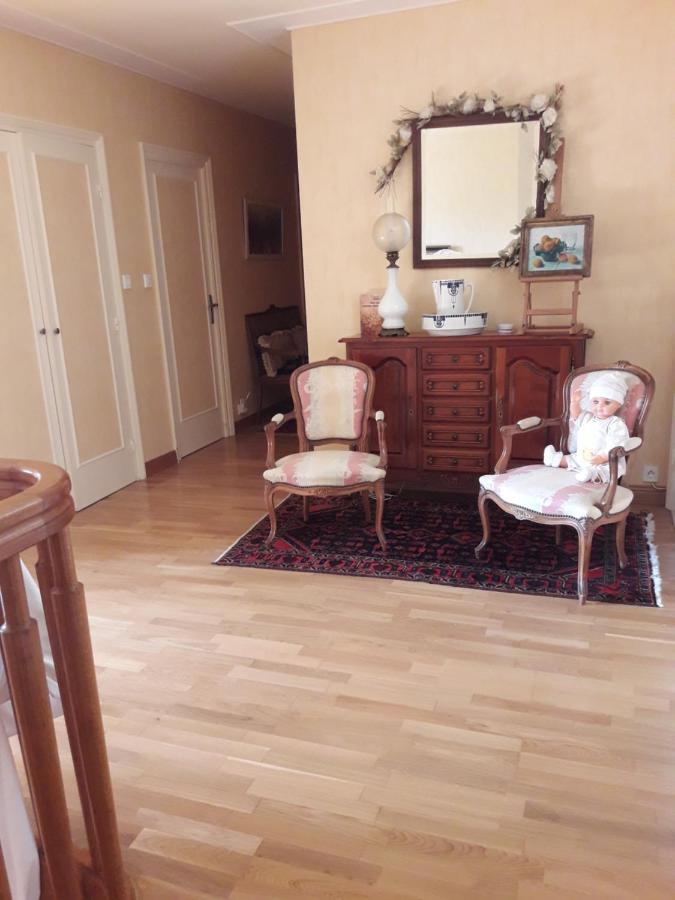 Chambre Dans Villa 高伊斯瑙 外观 照片